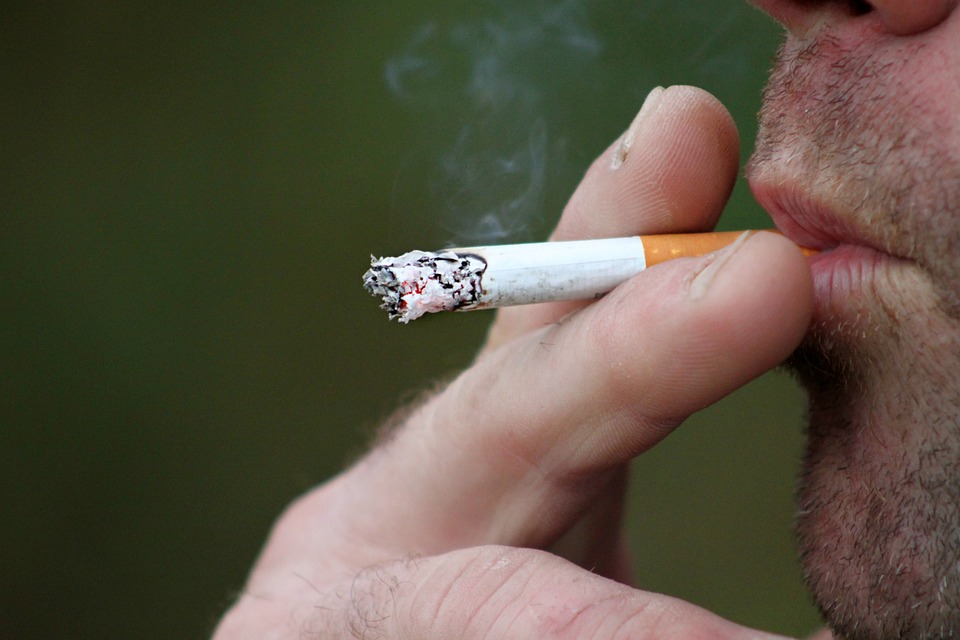 Sopravvivenza nel carcinoma polmonare non a piccole cellule: valutazione di 8 parametri relativi al fumo