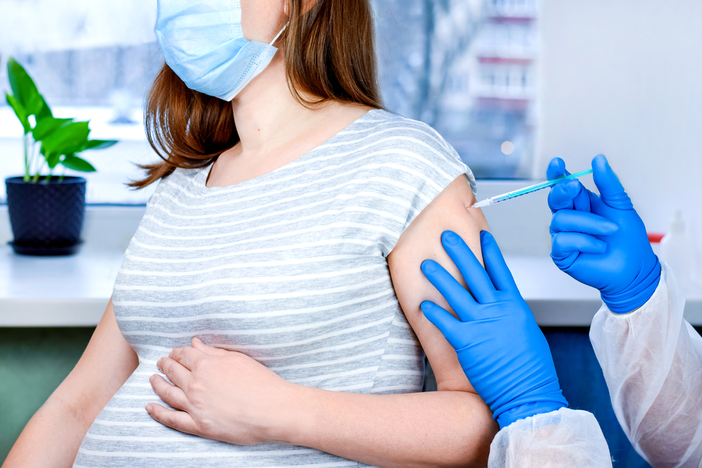COVID-19: vaccinazione prima e durante la gravidanza e prevenzione dell’infezione nei neonati