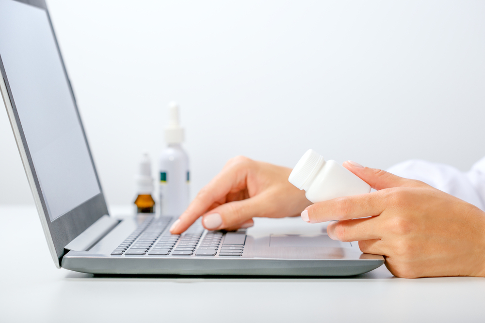 Vendita online di farmaci da banco. La Corte Ue boccia la Grecia: “Divieti solo per le modalità, non si può vietare una categoria intera”