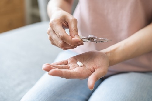 Farmaci. Maxi Pack e terapie croniche: più aderenza, meno accessi e maggiore sostenibilità. Gli esperti: “Strumento utile per i pazienti stabilizzati”