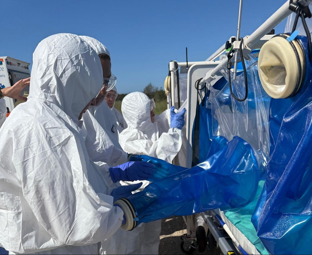 Emergenze infettive, alto isolamento e biocontenimento: Spallanzani e Aeronautica Militare insieme per formare gli operatori sanitari