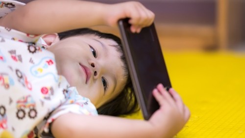 Uso consapevole del digitale nei bambini. Schillaci: “E’ una questione non solo educativa ma di salute, su cui occorre fare prevenzione”