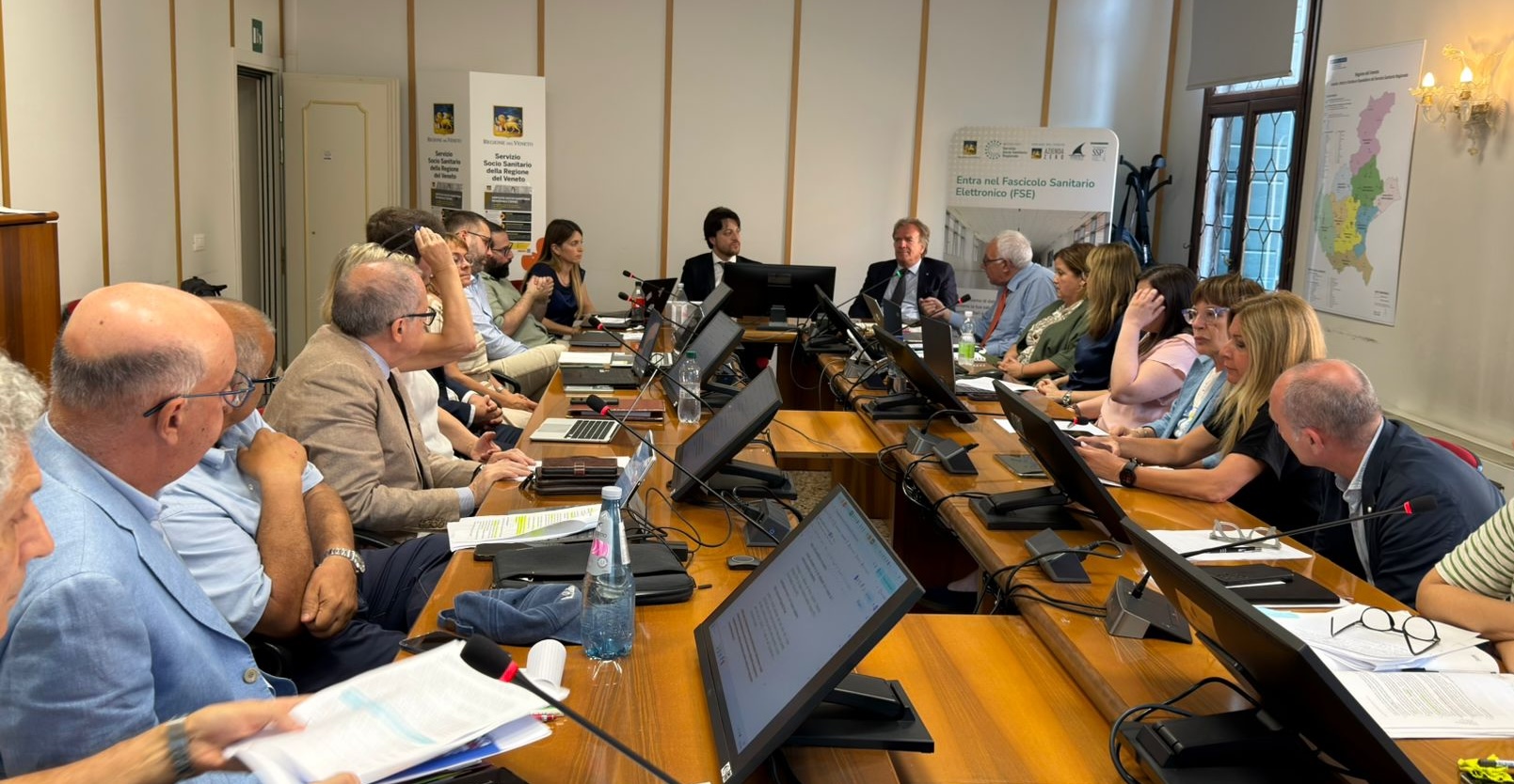 Case di Comunità. In Veneto accordo Regione-medici di famiglia: presenza dal lunedì al venerdì, 8-20. Fino a 10 ore aggiuntive a 60 euro l’ora