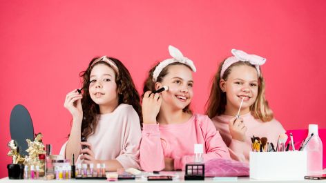 Cosmeticoressia. Asst Lariana accende i riflettori sulla nuova ossessione dei giovani (e i suoi rischi)