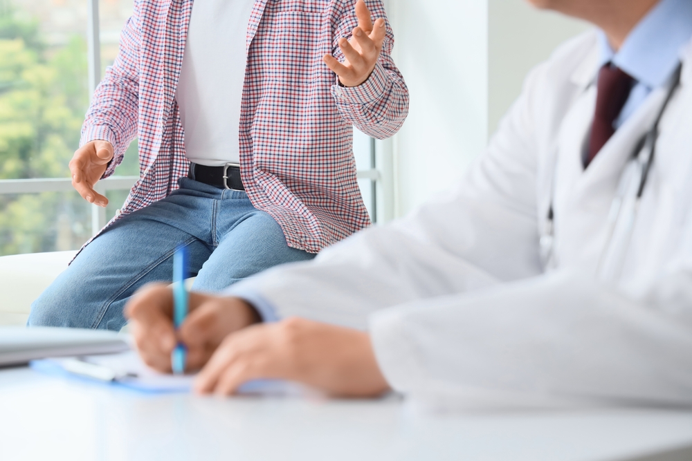 Salute maschile, solo il 17,4% dei centenari è uomo: nascono gli ospedali “amici” degli uomini