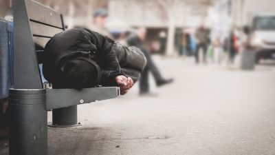 Medico di famiglia ai senzatetto. Sì del Consiglio regionale della Lombardia alla legge