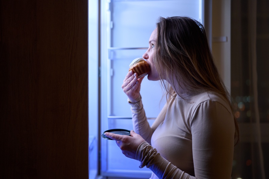 Cronotipo serale, dieta e metabolismo: perché i nottambuli rischiano di più