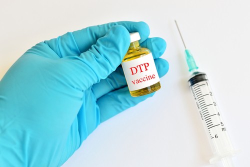 Difterite. I casi nell’Ue continuano a diminuire dopo il picco del 2022. Ma l’Ecdc richiama l’importanza della vaccinazione