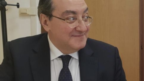 Campania. Lamberti (FederLab Italia): “Premia le rendite di posizione invece del merito. Pronti a rivolgerci all’Antitrust”
