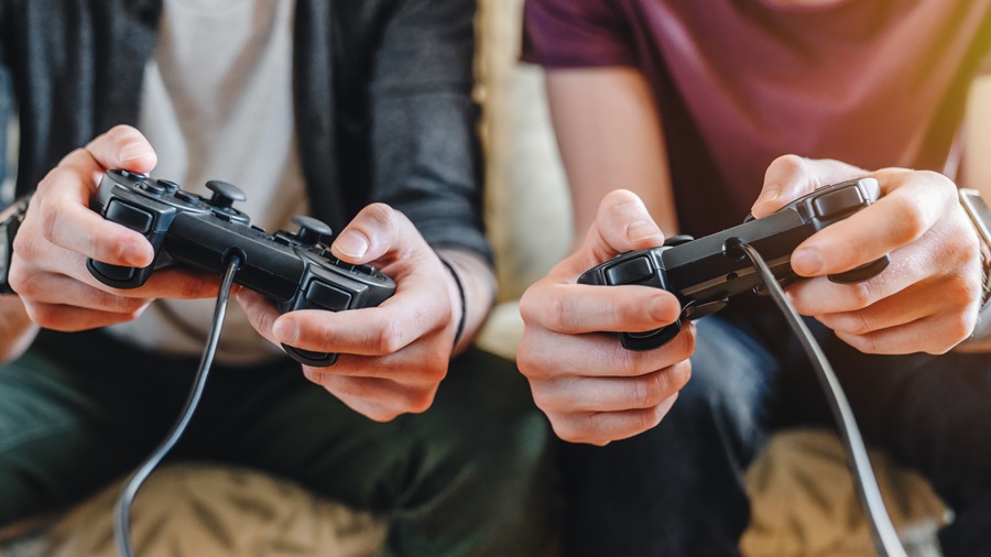 I videogiochi possono allenare il cervello? Le nuove evidenze su memoria e attenzione