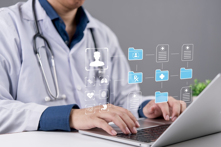 Intelligenza artificiale e visibilità online per i sanitari: rivedi il webinar