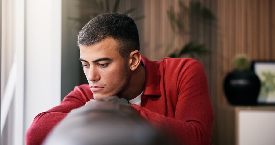 Non solo isolamento: sentirsi soli può compromettere salute e benessere