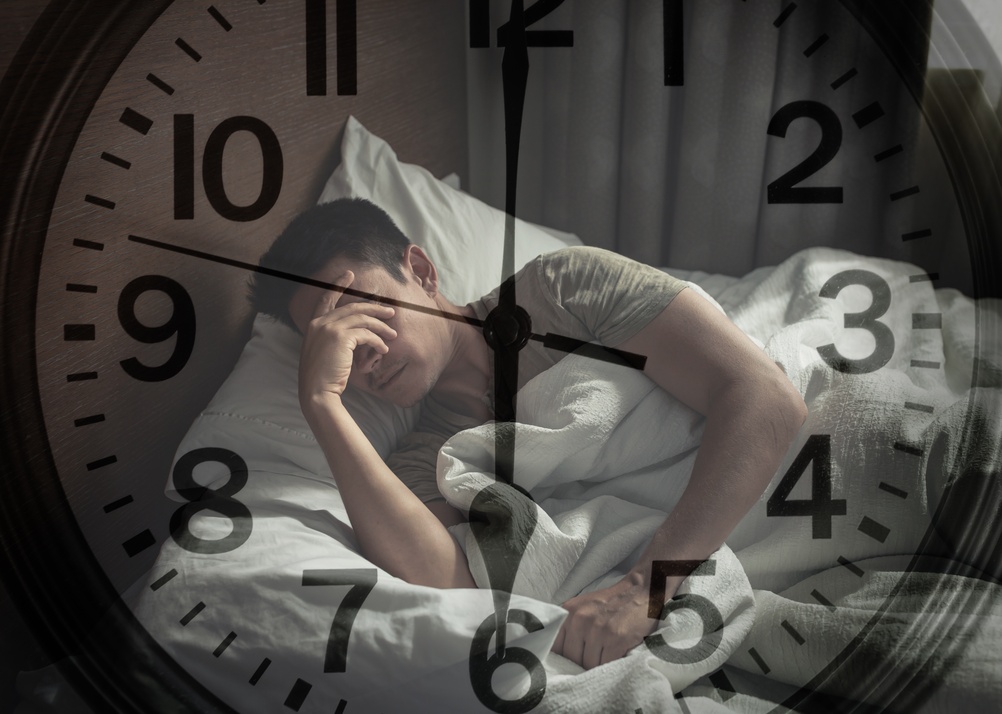 Dormire 8 ore non basta: qualità e regolarità del sonno riducono il rischio di depressione