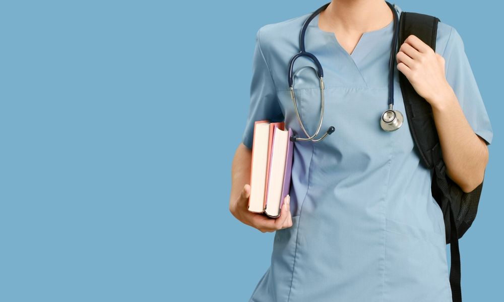 Medici specialisti, Regioni chiedono di formarne 14.631 nel 2025/2026. Priorità ad anestesia, emergenza-urgenza e medicina interna