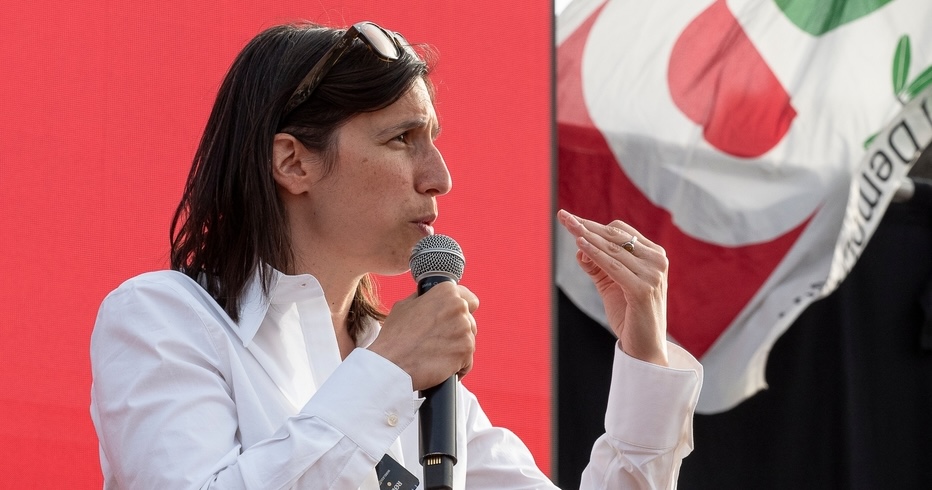 Schlein attacca il Governo sulla sanità: “La destra la vuole a misura del portafoglio”. Sulle Case di Comunità: “Grande pasticcio, serve il personale”