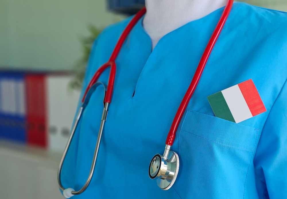 Infermieri. Eurispes: “Il problema non è solo la carenza, ma un mercato del lavoro inefficiente”. Sul tavolo anche il modello del convenzionamento