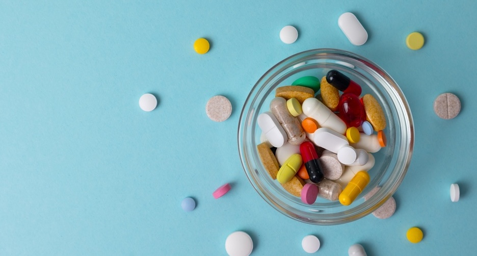 Riforma farmaceutica. Via libera della Commissione Sanità del Senato. Più poteri alle farmacie, sanità digitale e stretta sulle concentrazioni. Ecco il testo